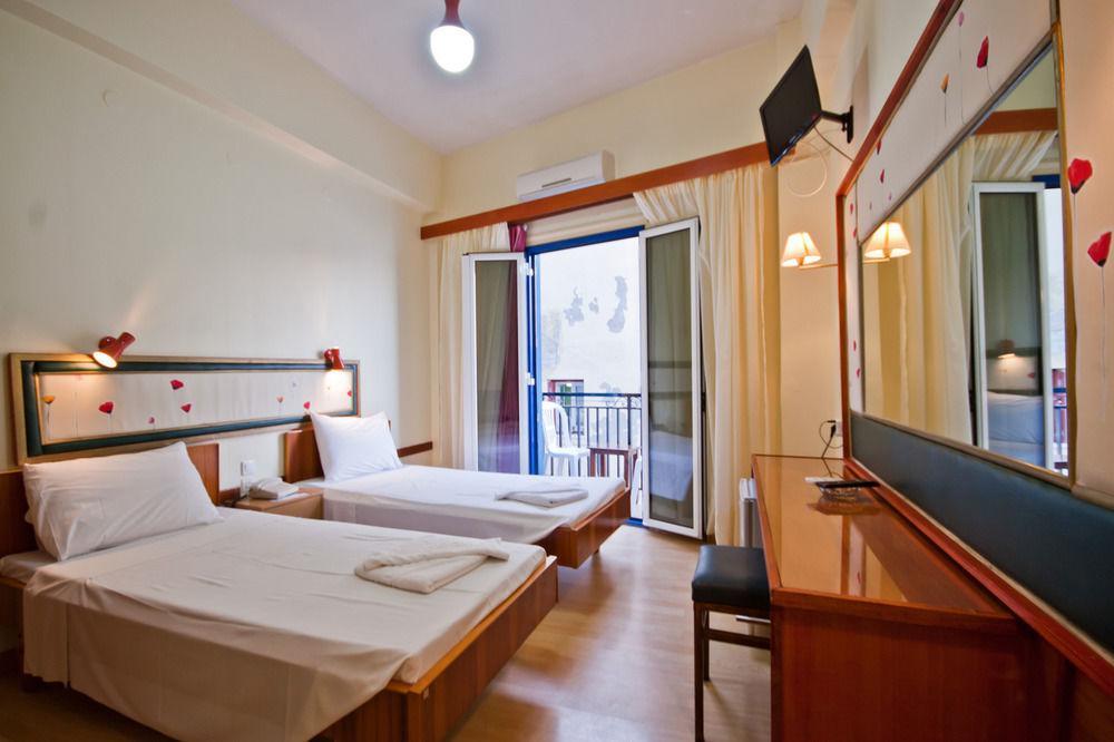 Lucia Hotel Chania  Exterior photo