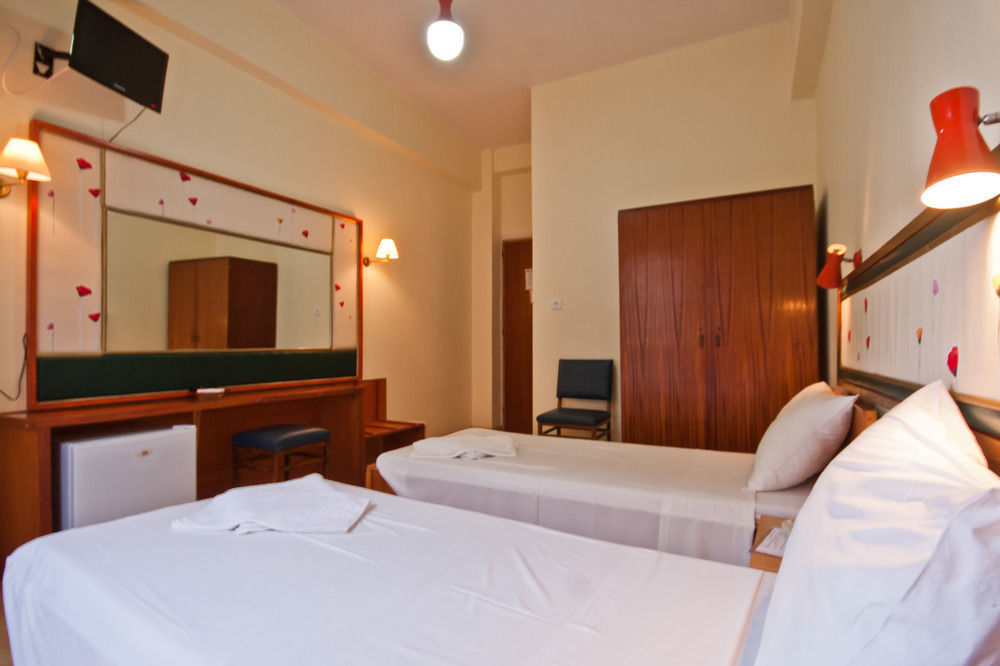 Lucia Hotel Chania  Exterior photo